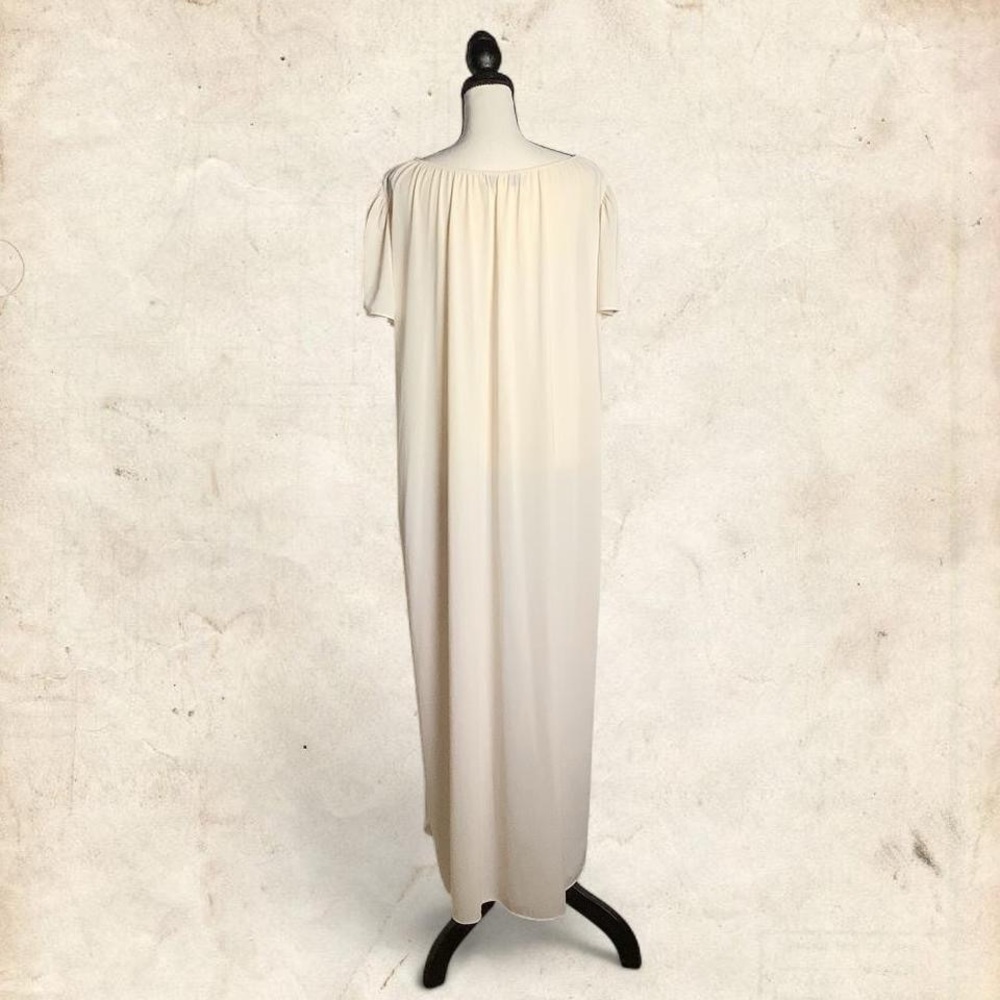 Miss Elaine Cream Maxi Nightgown - Picture 4 of 7